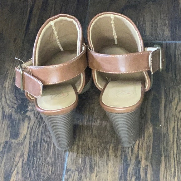 Heeled Booties - Picture 5 of 6